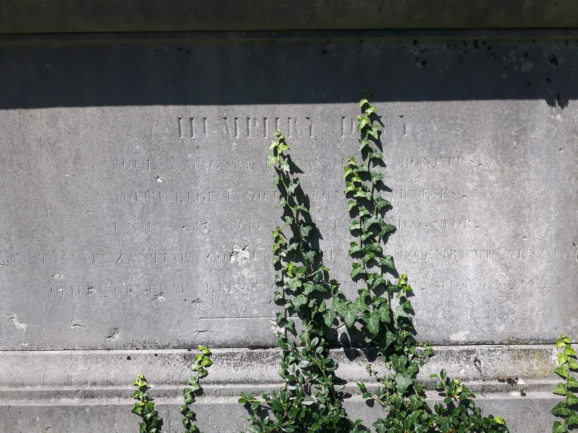 Humpry Davy's tomb, Geneva - 03.jpg